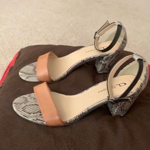 Adorable Snake Print CL by Laundry Sandal size 10